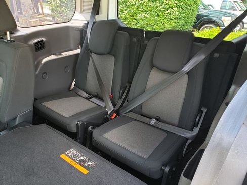 Used 2020 Ford Transit Connect XL FWD image 15