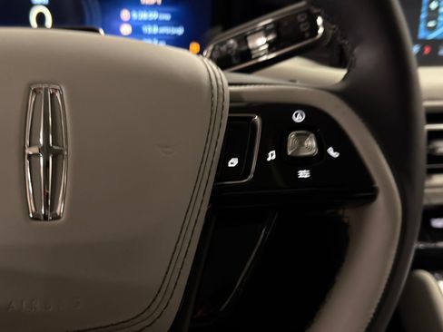 New 2026 Lincoln Aviator AWD image 25