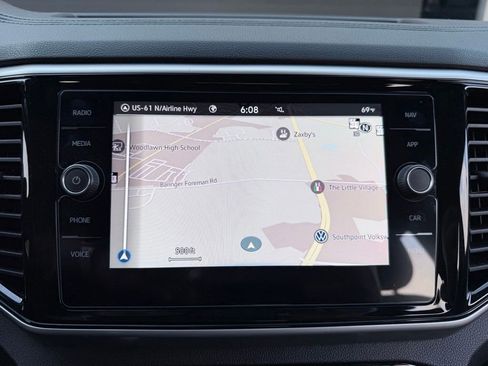 Used 2021 Volkswagen Atlas Cross Sport SEL R-Line image 18