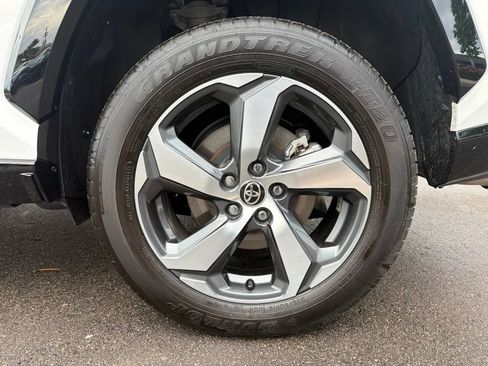 Used 2025 Toyota RAV4 SE AWD/4WD image 34