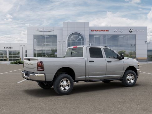 New 2026 RAM 2500 Tradesman AWD/4WD image 4