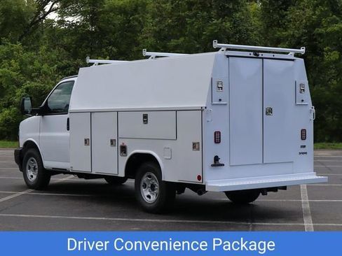 New 2024 Chevrolet Express 3500 w/ Power Convenience Package image 6