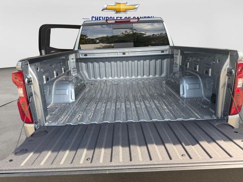 New 2026 Chevrolet Silverado 1500 LT w/ Safety Package RWD image 17