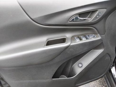 Used 2024 Chevrolet Equinox LT AWD/4WD image 14