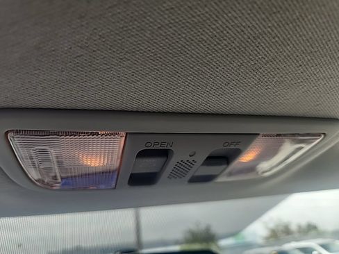 Used 2017 Honda HR-V EX image 25
