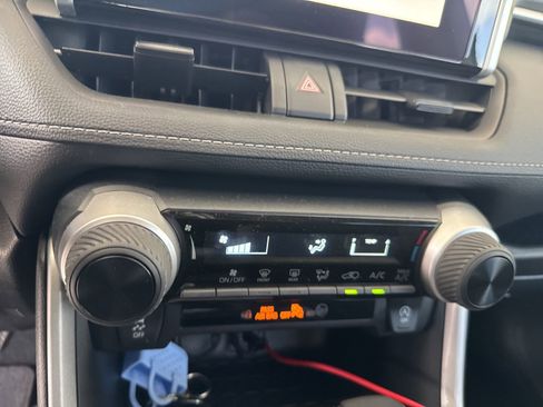 Used 2025 Toyota RAV4 LE image 9