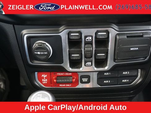 Used 2022 Jeep Wrangler Unlimited Rubicon 4xe w/ Cold Weather Group AWD/4WD image 23
