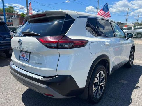 Used 2021 Nissan Rogue SV AWD/4WD image 11