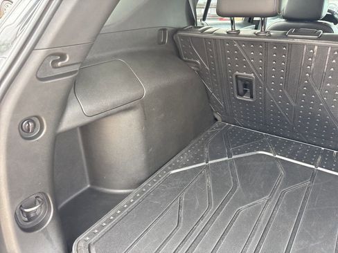 Used 2021 Chevrolet Equinox Premier image 46