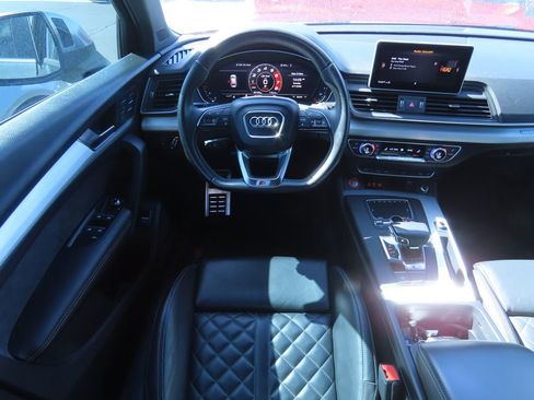 Used 2018 Audi SQ5 Prestige w/ Prestige Package image 5
