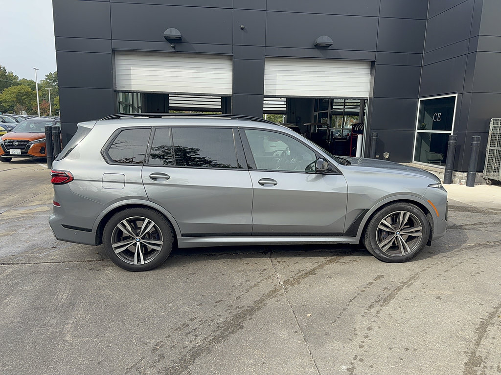 Used 2024 BMW X7 M60i w/ Climate Comfort Package AWD/4WD image 3