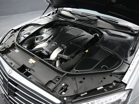 Used 2016 Mercedes-Benz S 550 4MATIC Sedan image 53