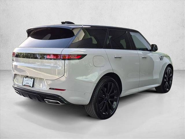 New 2026 Land Rover Range Rover Sport Dynamic SE AWD/4WD image 2