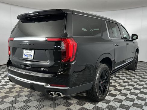 Used 2026 GMC Yukon XL Denali w/ Sun & Power Step Package AWD/4WD image 35