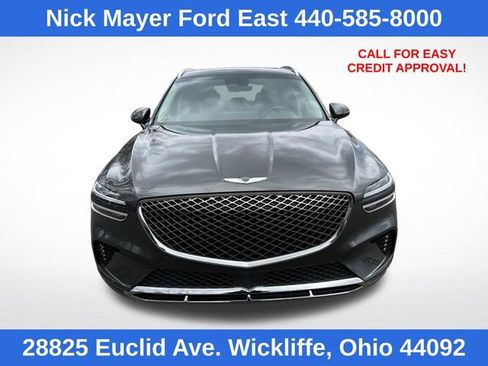 Used 2025 Genesis GV70 2.5T w/ Select Package AWD/4WD image 2