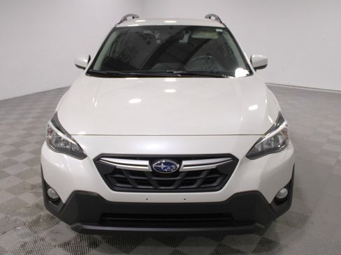 Used 2021 Subaru Crosstrek 2.0i Premium image 32