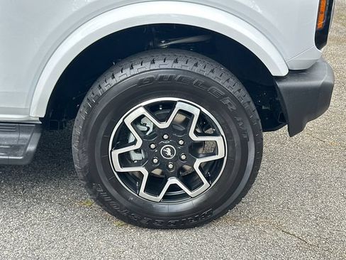 New 2026 Ford Bronco Outer Banks AWD/4WD image 12