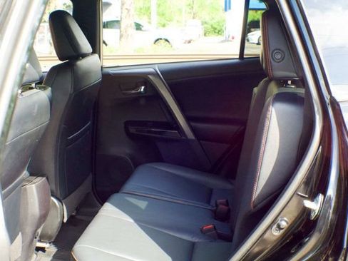 Used 2017 Toyota RAV4 SE w/ Power Extra Value Package image 46