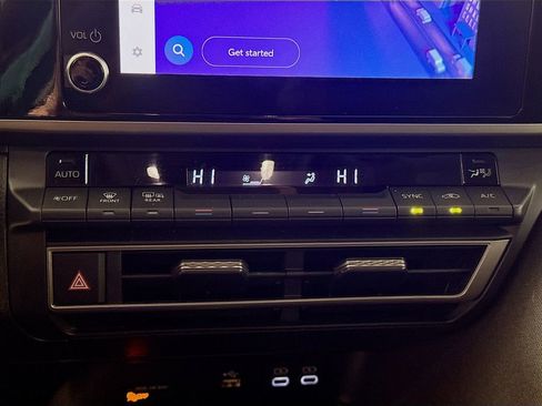 Used 2025 Toyota Camry LE image 15