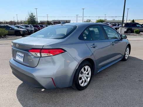 Used 2024 Toyota Corolla LE FWD image 5