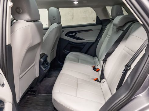 Used 2025 Land Rover Range Rover Evoque S AWD/4WD image 19