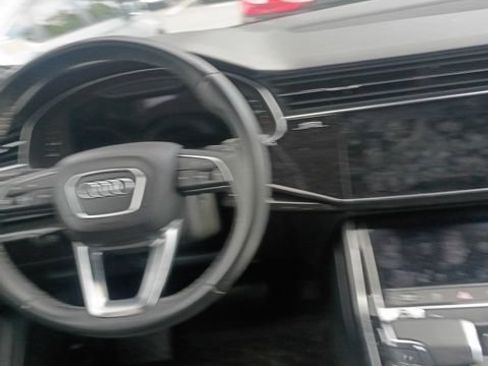 Used 2021 Audi Q7 3.0T Premium Plus AWD/4WD image 7