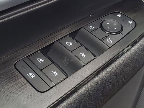 New 2026 Nissan Kicks SV image 12