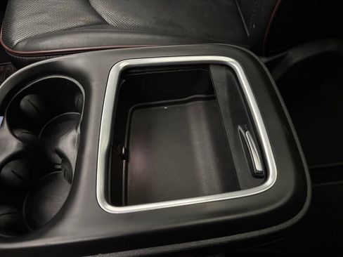 Used 2020 Chrysler Pacifica Limited FWD image 48