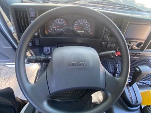 Used 2024 Isuzu NPR image 20