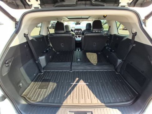 Used 2020 Toyota Highlander Platinum AWD/4WD image 20