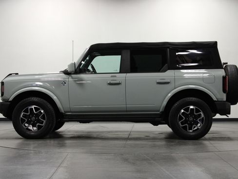 Used 2022 Ford Bronco Outer Banks image 7