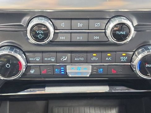 Used 2022 Ford F150 Lariat w/ Equipment Group 502A High AWD/4WD image 36