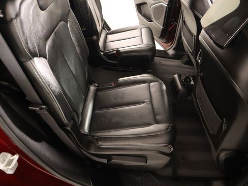 Used 2024 Jeep Grand Cherokee L Overland w/ Luxury Tech Group IV image 17