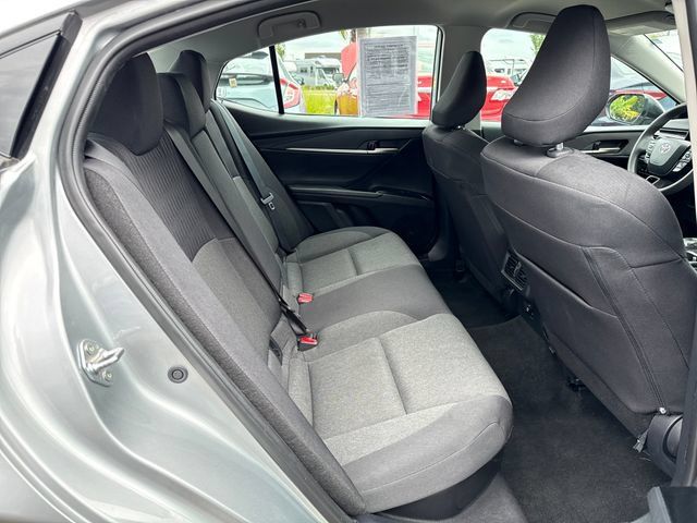 Used 2025 Toyota Camry LE FWD image 10