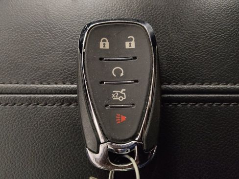 Used 2018 Chevrolet Malibu LT w/ Leather Package FWD image 32