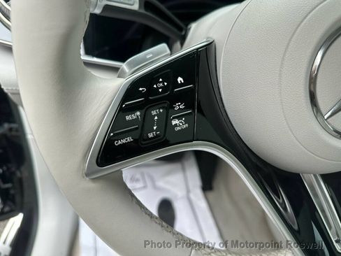 Used 2023 Mercedes-Benz EQS 580 4MATIC SUV image 17