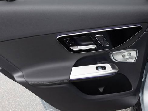 New 2026 Mercedes-Benz GLC 300 4MATIC image 16