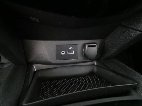 Used 2020 Nissan Rogue SV AWD/4WD image 30