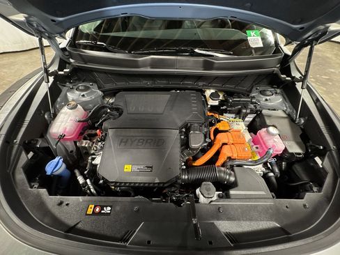 Certified 2025 Kia Niro LX image 31