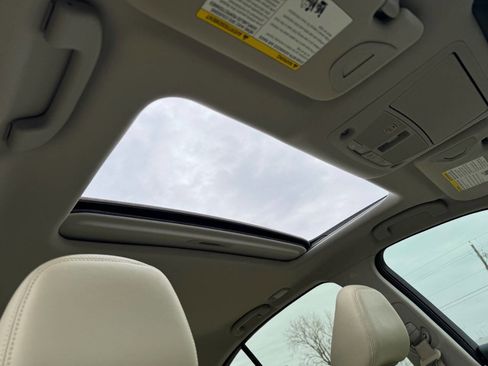 Used 2014 INFINITI Q50 Premium w/ Technology Package image 15