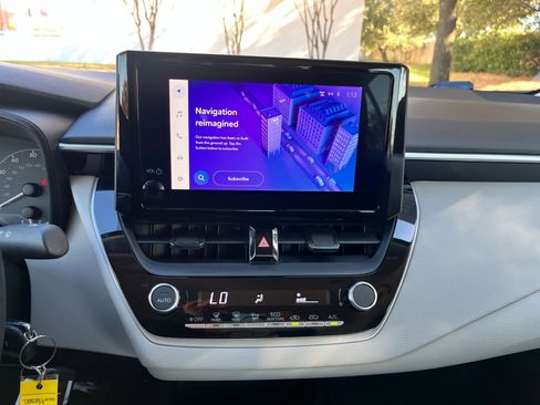 Used 2023 Toyota Corolla LE image 24