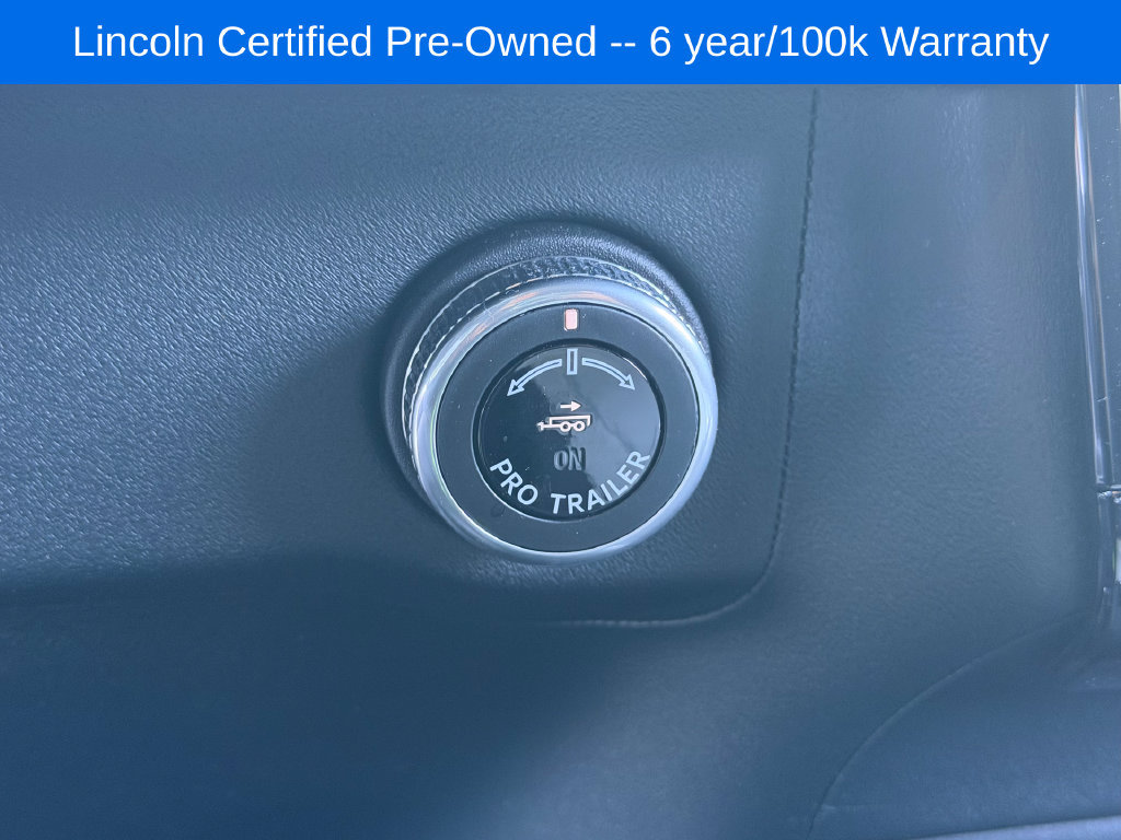 Used 2026 Lincoln Navigator Premiere AWD/4WD image 34
