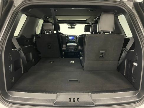 Used 2020 Ford Expedition XLT w/ Equipment Group 202A image 28