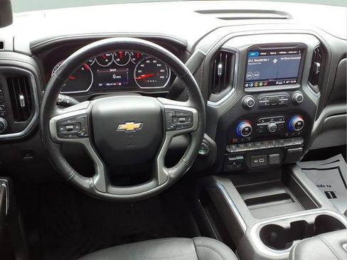 Used 2021 Chevrolet Silverado 1500 LTZ AWD/4WD image 20