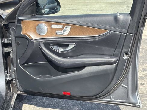Used 2018 Mercedes-Benz E 300 w/ Premium 3 Package (Q03) image 29