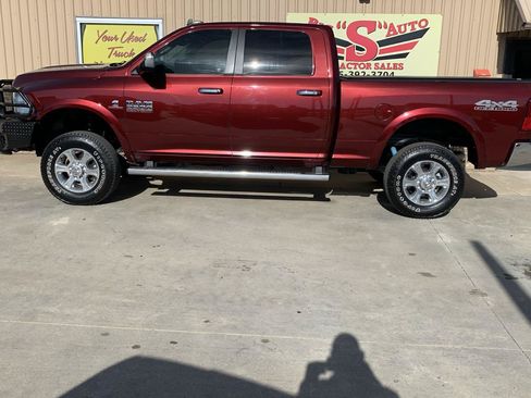 Used 2017 RAM 2500 SLT w/ Snow Chief Group AWD/4WD image 5