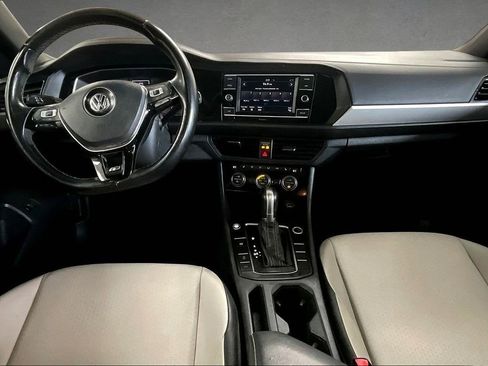 Used 2019 Volkswagen Jetta R-Line image 8