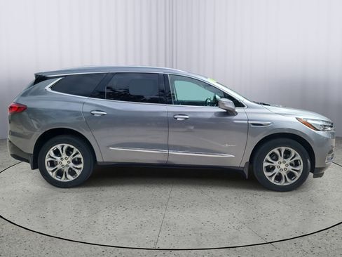 Used 2019 Buick Enclave Avenir image 3