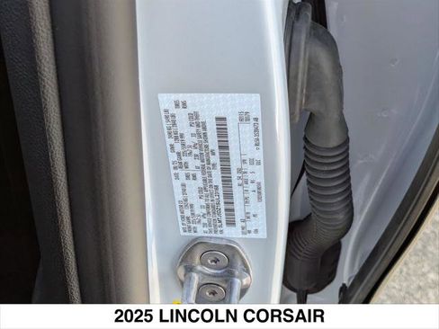 New 2025 Lincoln Corsair Grand Touring image 15