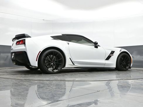 Used 2017 Chevrolet Corvette Grand Sport RWD image 42